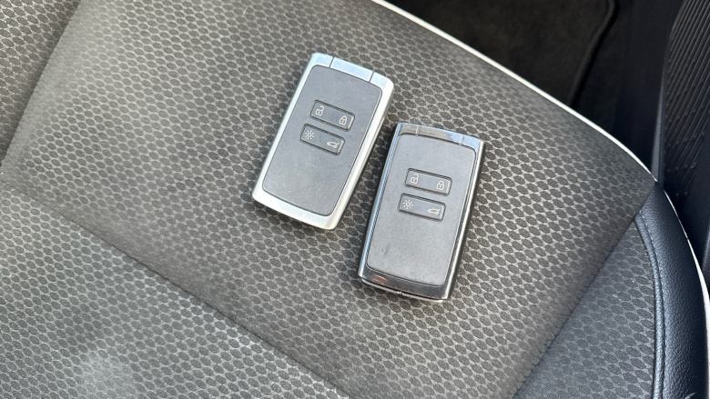 Renault Clio 1.0 TCe 100 S Edition 5dr Petrol Hatchback